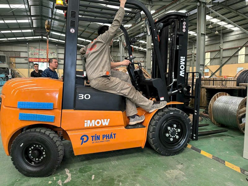 Xe nâng dầu CPCD30T8 3 tấn nâng cao 4.5m 16 Xe Nâng Dầu 3 Tấn, động Cơ Mitsu Nâng Cao 4.5m 2