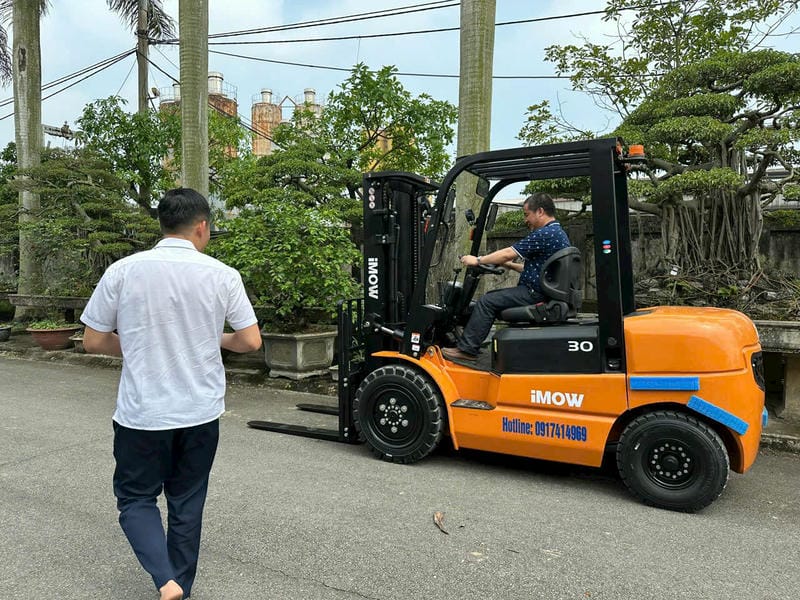 Xe nâng dầu CPCD30T8 3 tấn nâng cao 4.5m 18 Xe Nâng Dầu 3 Tấn, động Cơ Mitsu Nâng Cao 4.5m 4